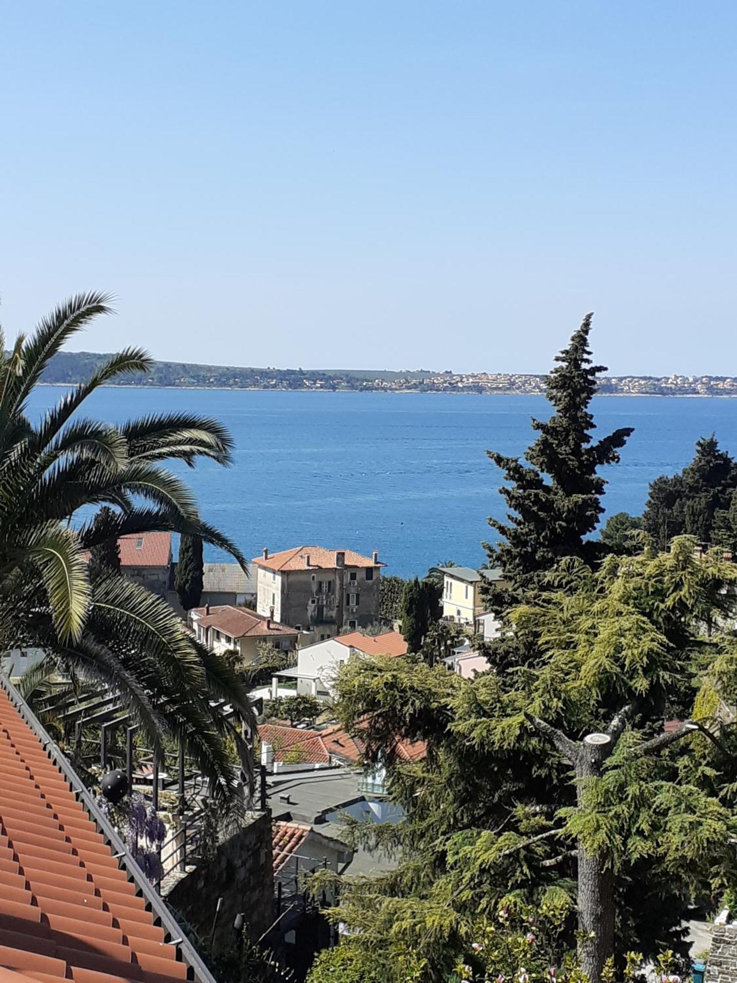 Apartma Ursa Portoroz Bagian luar foto
