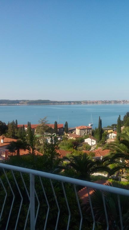 Apartma Ursa Portoroz Bagian luar foto